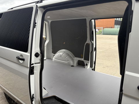 Volkswagen Transporter 2.0TDI L2H1 | 2x Schuifdeur | 18 inch LMV | Stoelverwarming