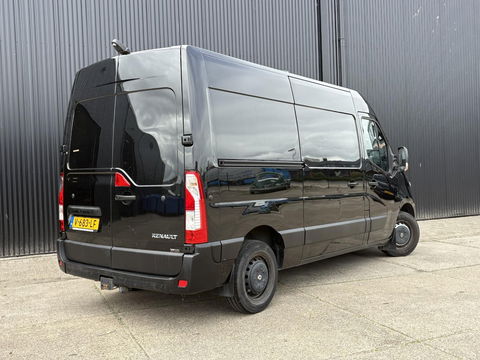 Renault Master T35 2.3 dCi L2H2 145pk | Navigatie | Camera | Trekhaak | Airco | Cruise control | 12 maanden APK |