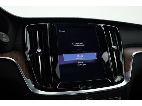 Volvo V60 2.0 T6 Recharge AWD Inscription | Long Range |Tailored Wool | Pano-dak | ACC | H&K Audio | 360 Camera |