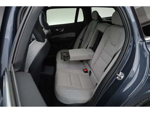 Volvo V60 2.0 T6 Recharge AWD Inscription | Long Range |Tailored Wool | Pano-dak | ACC | H&K Audio | 360 Camera |