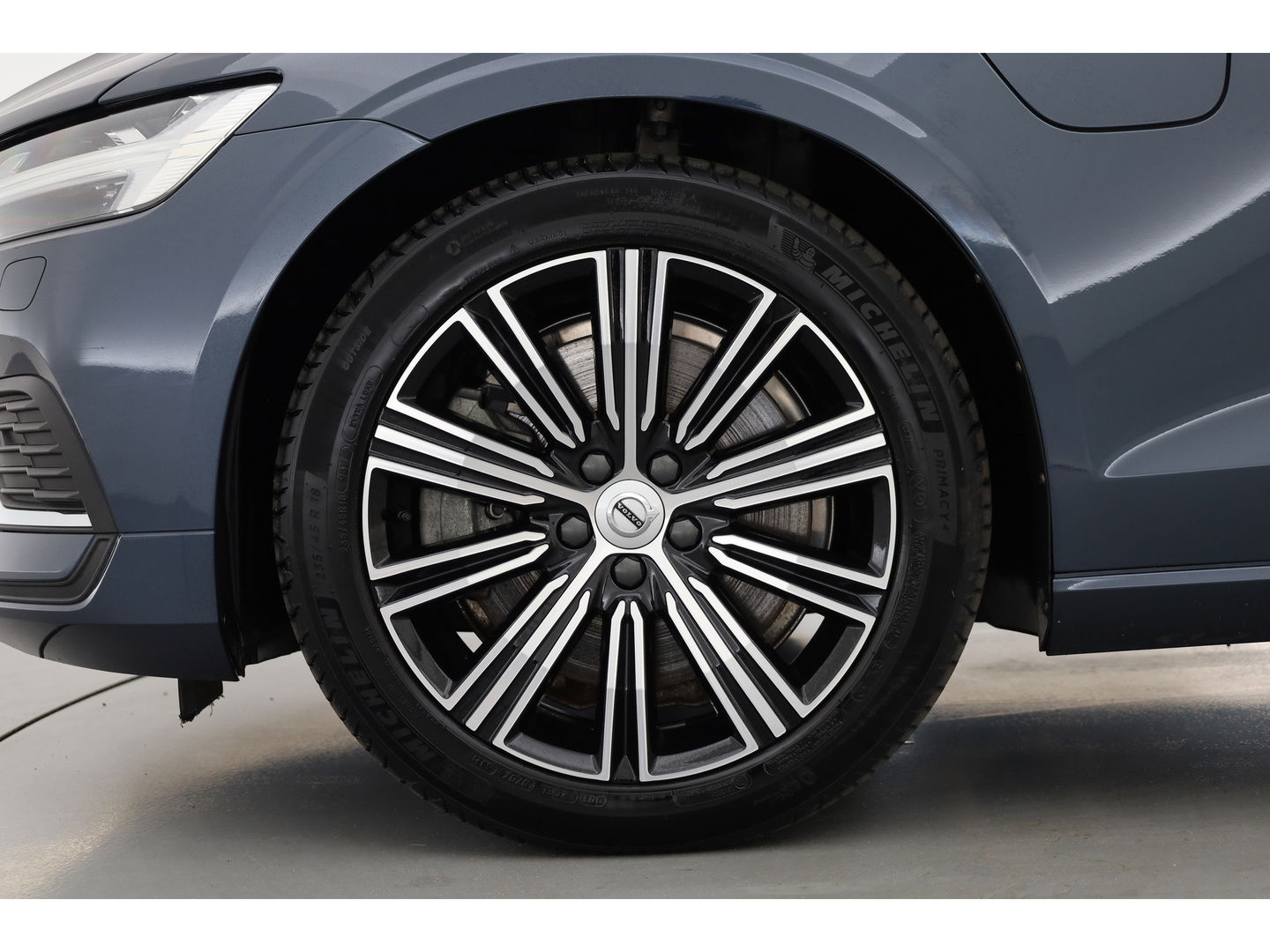 Volvo V60 2.0 T6 Recharge AWD Inscription | Long Range |Tailored Wool | Pano-dak | ACC | H&K Audio | 360 Camera |
