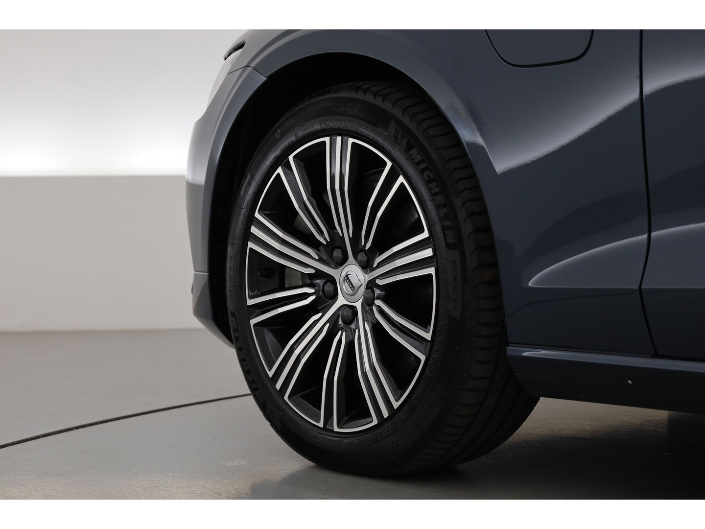 Volvo V60 2.0 T6 Recharge AWD Inscription | Long Range |Tailored Wool | Pano-dak | ACC | H&K Audio | 360 Camera |