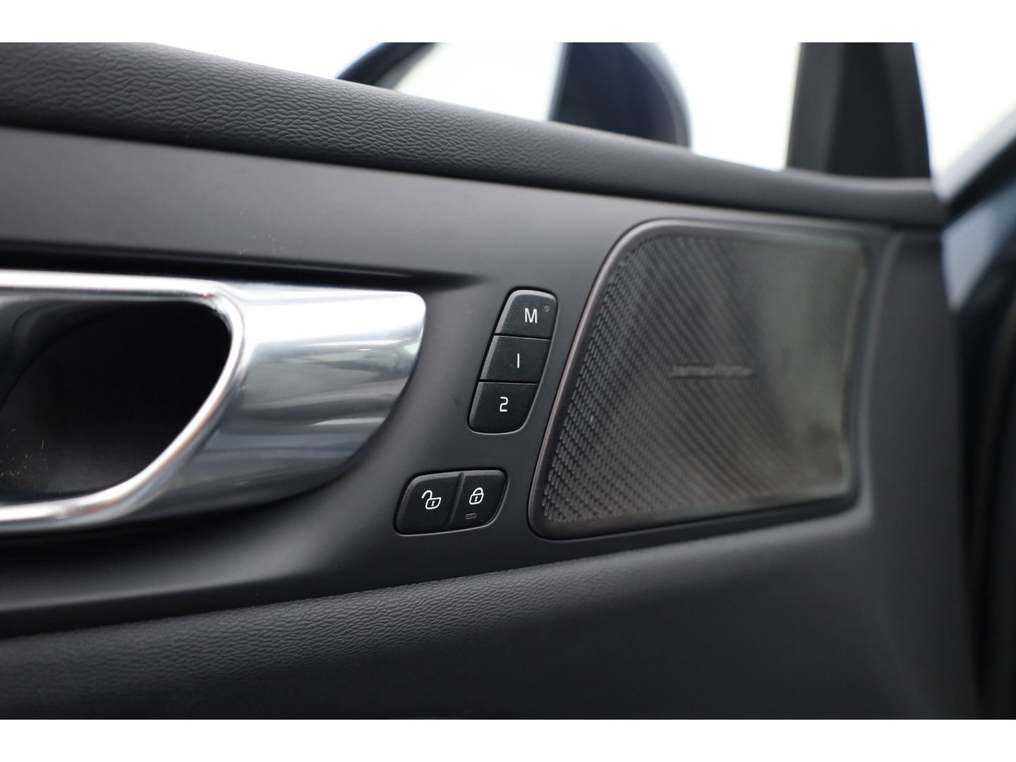 Volvo V60 2.0 T6 Recharge AWD Inscription | Long Range |Tailored Wool | Pano-dak | ACC | H&K Audio | 360 Camera |