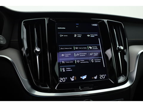 Volvo V60 2.0 T6 Recharge AWD R-Design | Long Range | Pano-dak | Head-up | H&K Audio | ACC |