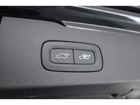 Volvo V60 2.0 T6 Recharge AWD R-Design | Long Range | Pano-dak | Head-up | H&K Audio | ACC |