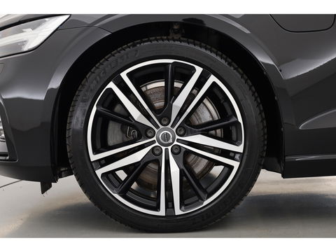 Volvo V60 2.0 T6 Recharge AWD R-Design | Long Range | Pano-dak | Head-up | H&K Audio | ACC |