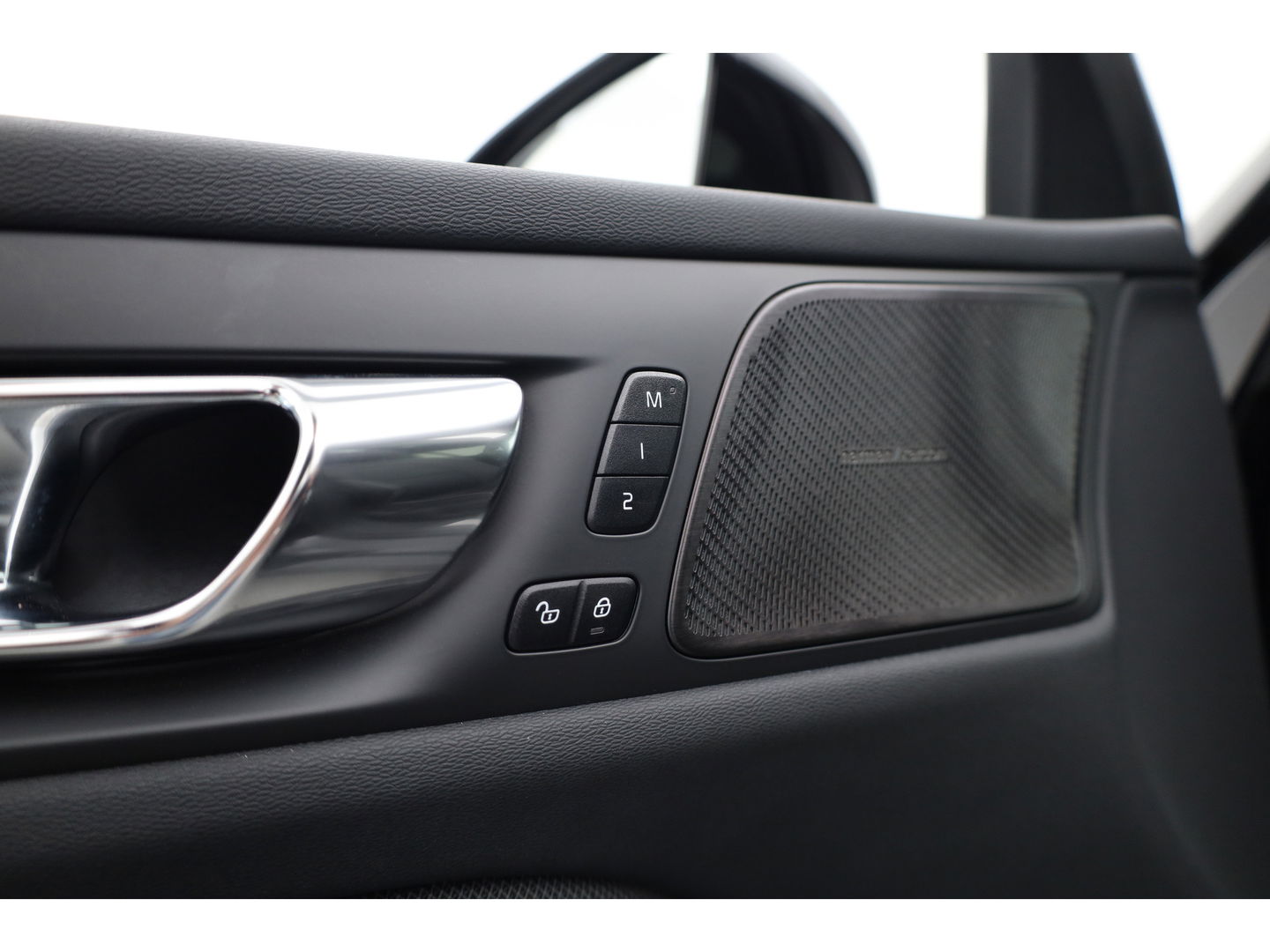 Volvo V60 2.0 T6 Recharge AWD R-Design | Long Range | Pano-dak | Head-up | H&K Audio | ACC |