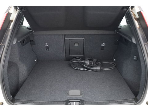 Volvo XC40 1.5 T5 Recharge R-Design | 360 camera | Stoel + stuurverwarming | Apple Carplay |