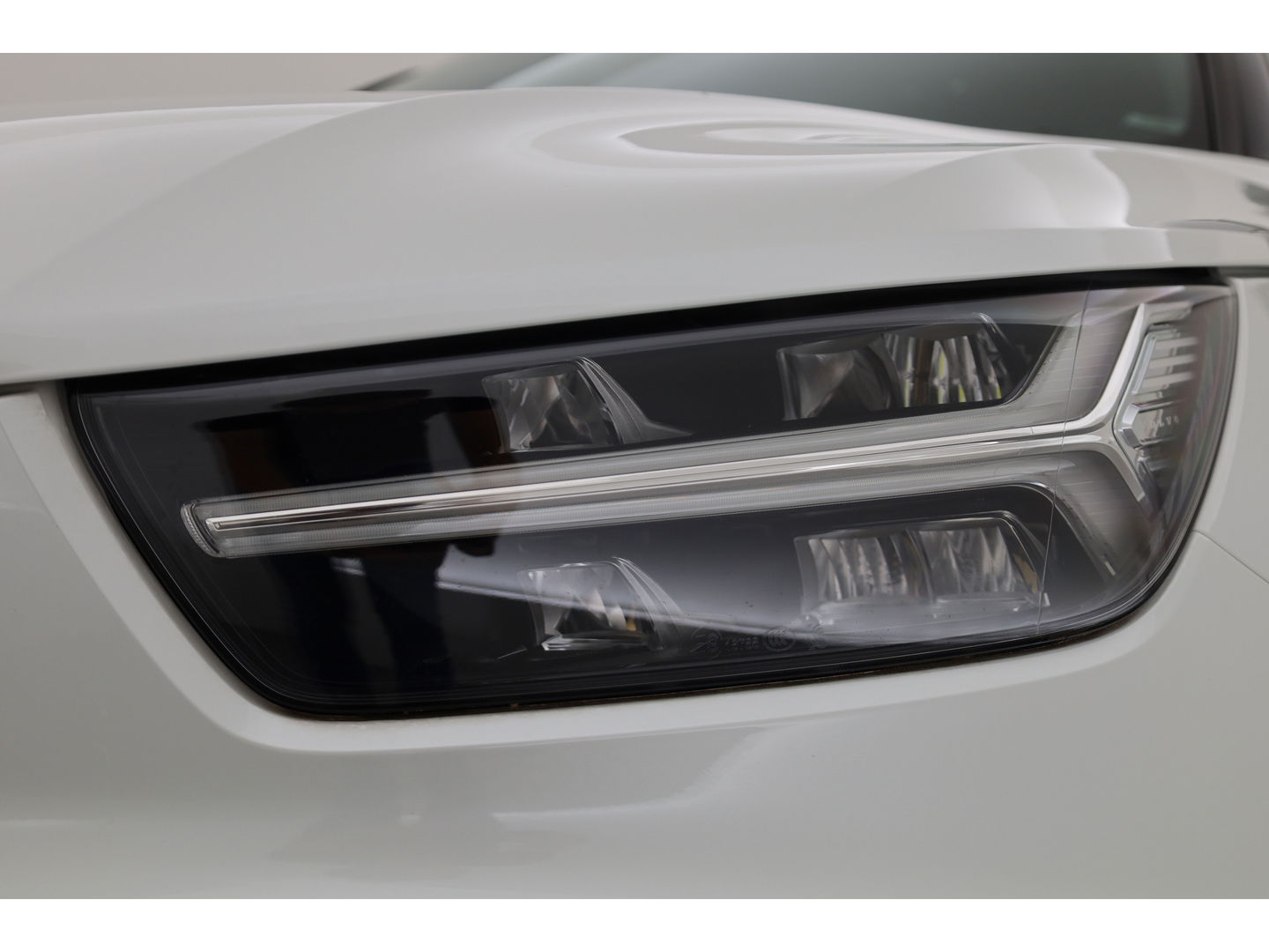 Volvo XC40 1.5 T5 Recharge R-Design | 360 camera | Stoel + stuurverwarming | Apple Carplay |