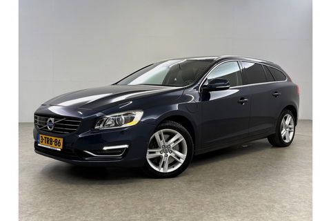 Volvo V60 2.4 D6 AWD Plug-In Hybrid Summum 215PK Trekhaak LED Clima Cruise Navi Memory Stoelverwarming 17''LMV