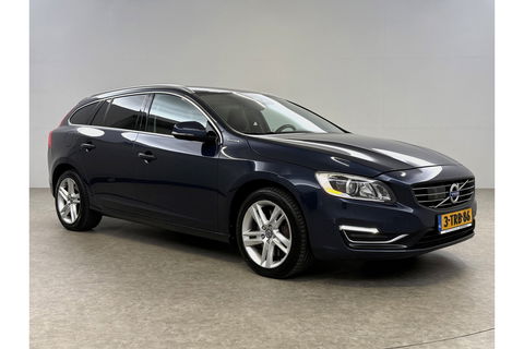 Volvo V60 2.4 D6 AWD Plug-In Hybrid Summum 215PK Trekhaak LED Clima Cruise Navi Memory Stoelverwarming 17''LMV