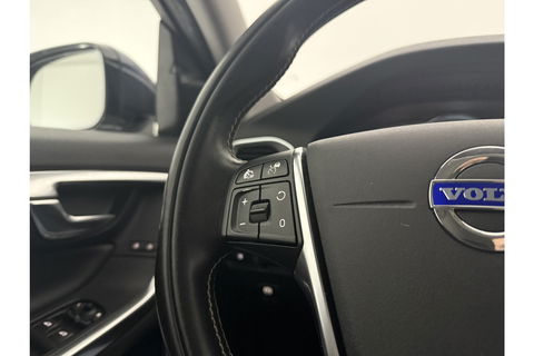 Volvo V60 2.4 D6 AWD Plug-In Hybrid Summum 215PK Trekhaak LED Clima Cruise Navi Memory Stoelverwarming 17''LMV