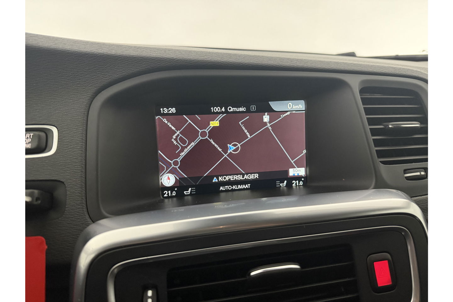 Volvo V60 2.4 D6 AWD Plug-In Hybrid Summum 215PK Trekhaak LED Clima Cruise Navi Memory Stoelverwarming 17''LMV