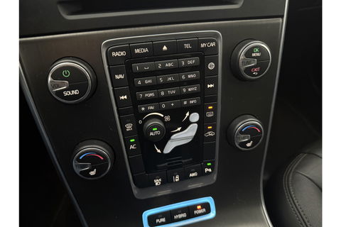 Volvo V60 2.4 D6 AWD Plug-In Hybrid Summum 215PK Trekhaak LED Clima Cruise Navi Memory Stoelverwarming 17''LMV