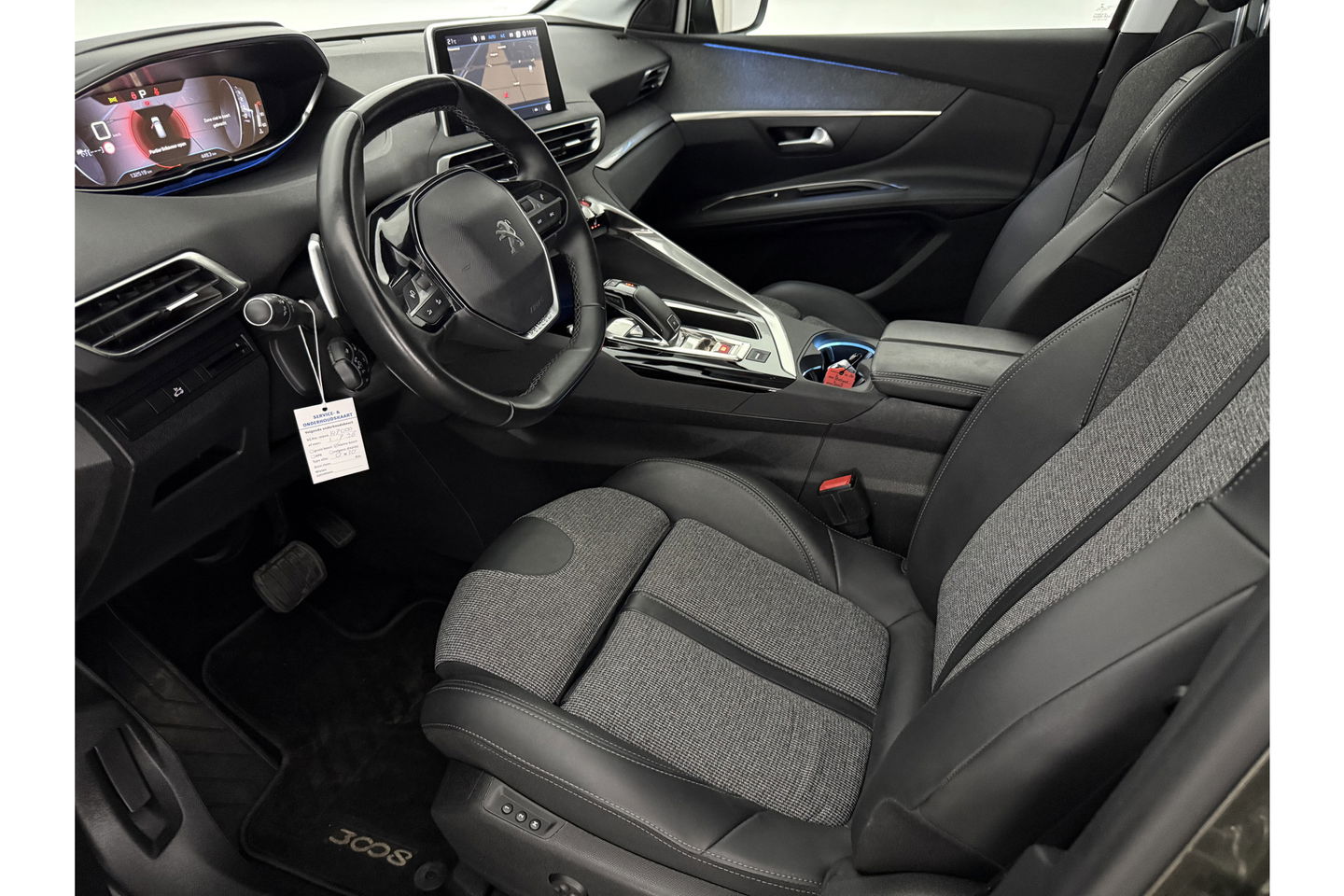 Peugeot 3008 1.2 PureTech Sfeer LED Trekhaak Memory Virtual Carplay Cruise 360Camera Clima Navi PDC 19"LMV
