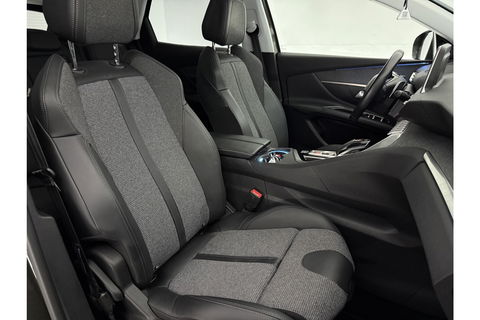 Peugeot 3008 1.2 PureTech Sfeer LED Trekhaak Memory Virtual Carplay Cruise 360Camera Clima Navi PDC 19"LMV