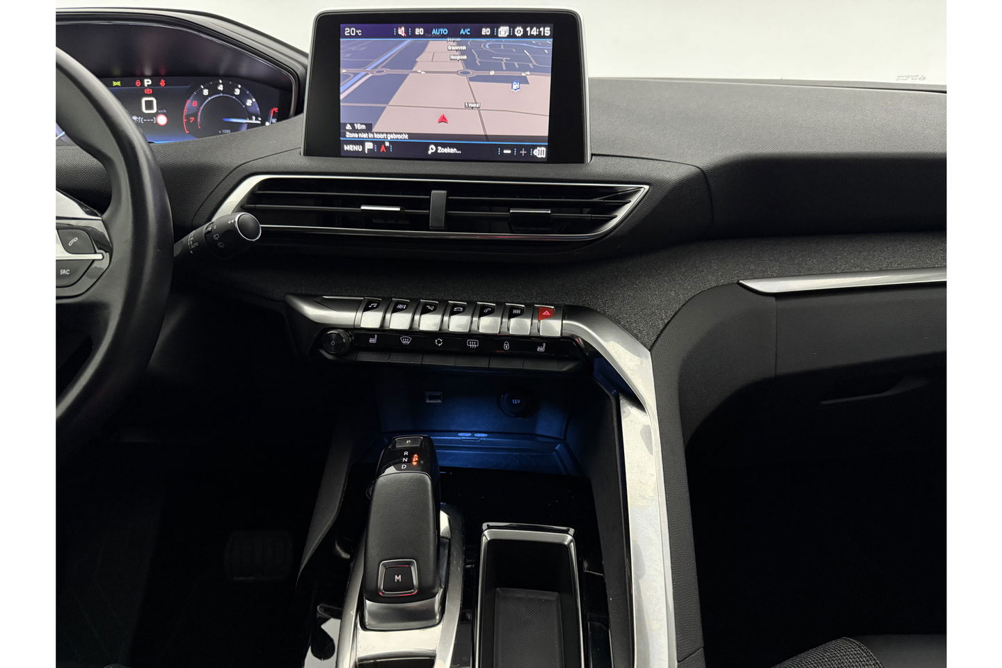 Peugeot 3008 1.2 PureTech Sfeer LED Trekhaak Memory Virtual Carplay Cruise 360Camera Clima Navi PDC 19"LMV