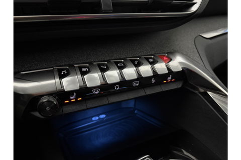 Peugeot 3008 1.2 PureTech Sfeer LED Trekhaak Memory Virtual Carplay Cruise 360Camera Clima Navi PDC 19"LMV