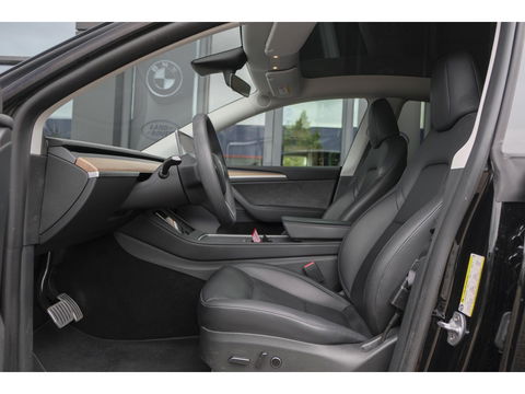 Tesla Model Y Performance 462pk AWD 75 kWh Black edition Panoramadak *BTW* NLauto 1e eigenaar
