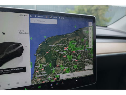 Tesla Model Y Performance 462pk AWD 75 kWh Black edition Panoramadak *BTW* NLauto 1e eigenaar