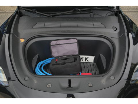 Tesla Model Y Performance 462pk AWD 75 kWh Black edition Panoramadak *BTW* NLauto 1e eigenaar
