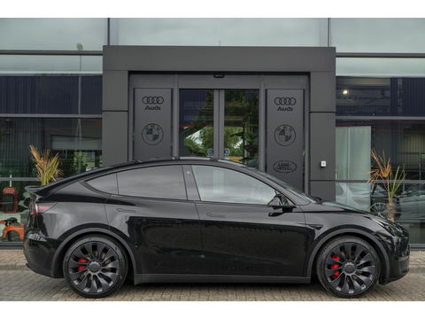 Tesla Model Y Performance 462pk AWD 75 kWh Black edition Panoramadak *BTW* NLauto 1e eigenaar