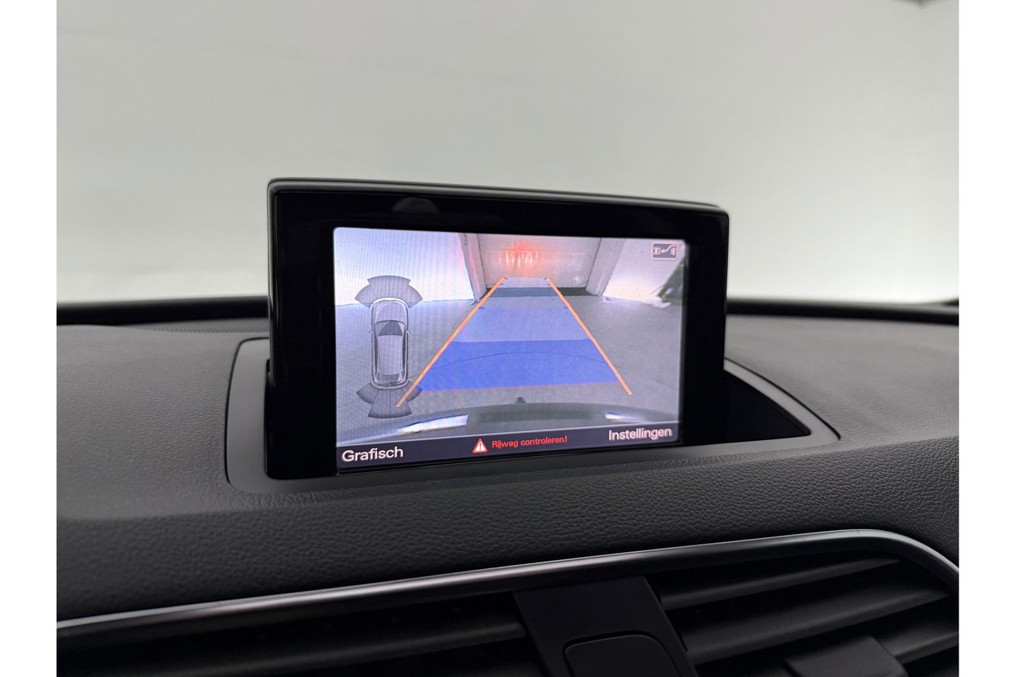 Audi Q3 2.0 TFSI quattro S-Line 170PK Pano LED Camera Trekhaak Clima Cruise Navi PDC 18"LMV