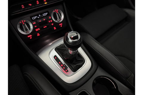 Audi Q3 2.0 TFSI quattro S-Line 170PK Pano LED Camera Trekhaak Clima Cruise Navi PDC 18"LMV