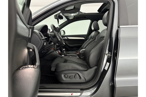 Audi Q3 2.0 TFSI quattro S-Line 170PK Pano LED Camera Trekhaak Clima Cruise Navi PDC 18"LMV
