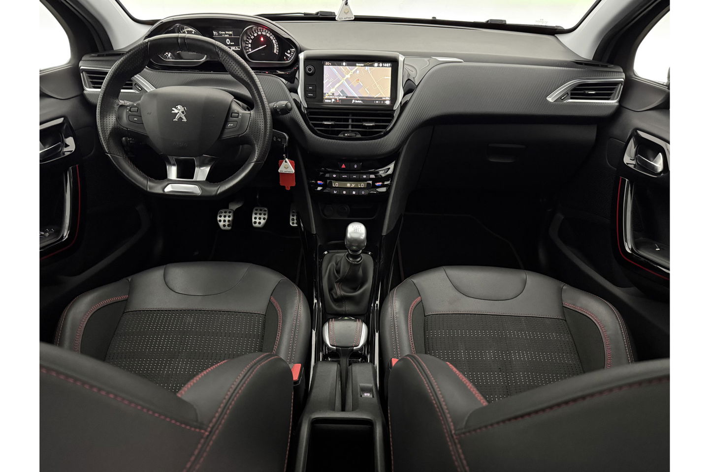 Peugeot 2008 1.2 PureTech GT-line 130PK Pano Sfeer LED Clima Cruise Camera Carplay PDC 17"LMV