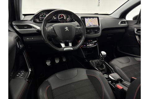 Peugeot 2008 1.2 PureTech GT-line 130PK Pano Sfeer LED Clima Cruise Camera Carplay PDC 17"LMV