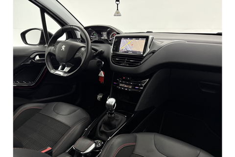 Peugeot 2008 1.2 PureTech GT-line 130PK Pano Sfeer LED Clima Cruise Camera Carplay PDC 17"LMV