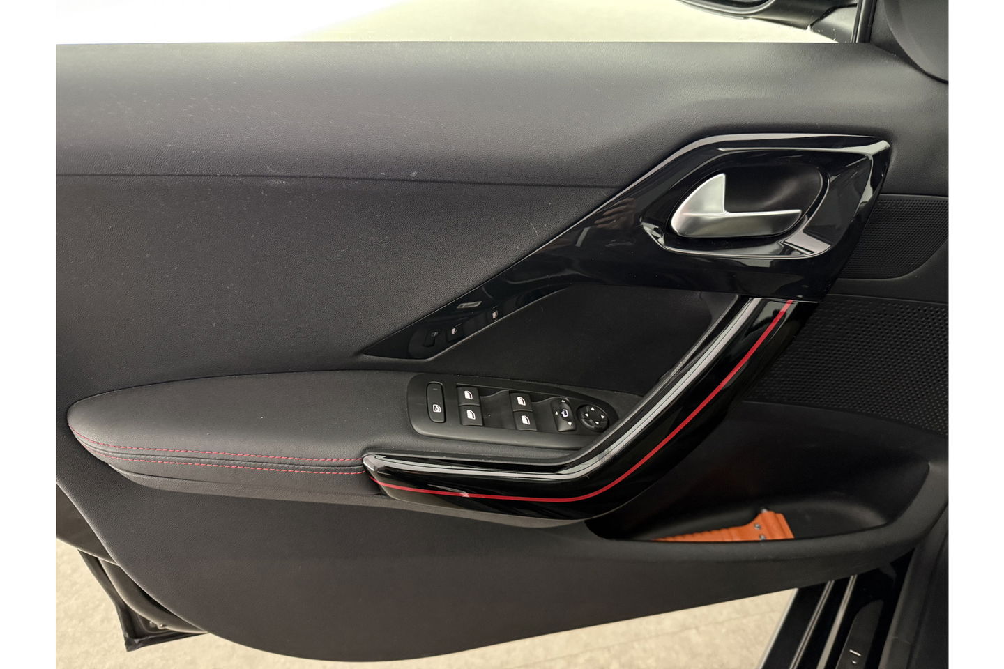 Peugeot 2008 1.2 PureTech GT-line 130PK Pano Sfeer LED Clima Cruise Camera Carplay PDC 17"LMV