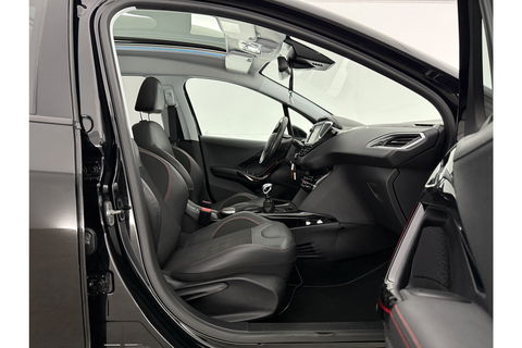 Peugeot 2008 1.2 PureTech GT-line 130PK Pano Sfeer LED Clima Cruise Camera Carplay PDC 17"LMV