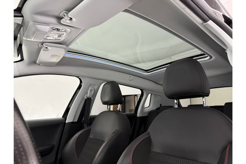 Peugeot 2008 1.2 PureTech GT-line 130PK Pano Sfeer LED Clima Cruise Camera Carplay PDC 17"LMV