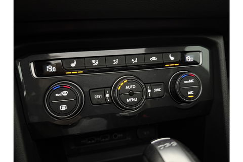 Volkswagen Tiguan 1.5 TSI 150PK Allspace R-Line 7P Pano LED Carplay Virtual Camera Clima Cruise Navi PDC 19''LMV