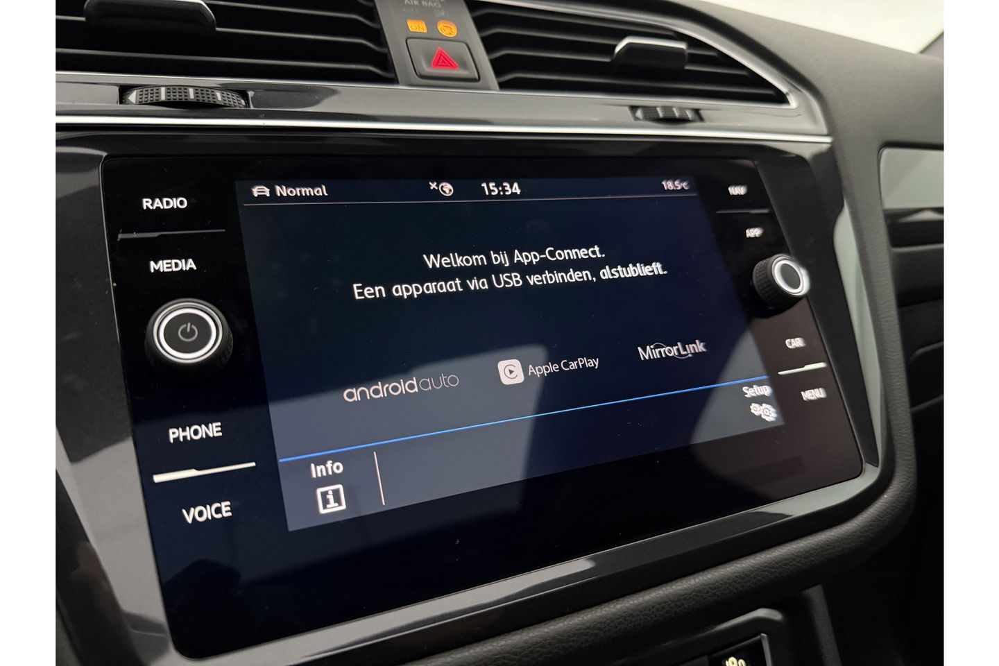 Volkswagen Tiguan 1.5 TSI 150PK Allspace R-Line 7P Pano LED Carplay Virtual Camera Clima Cruise Navi PDC 19''LMV