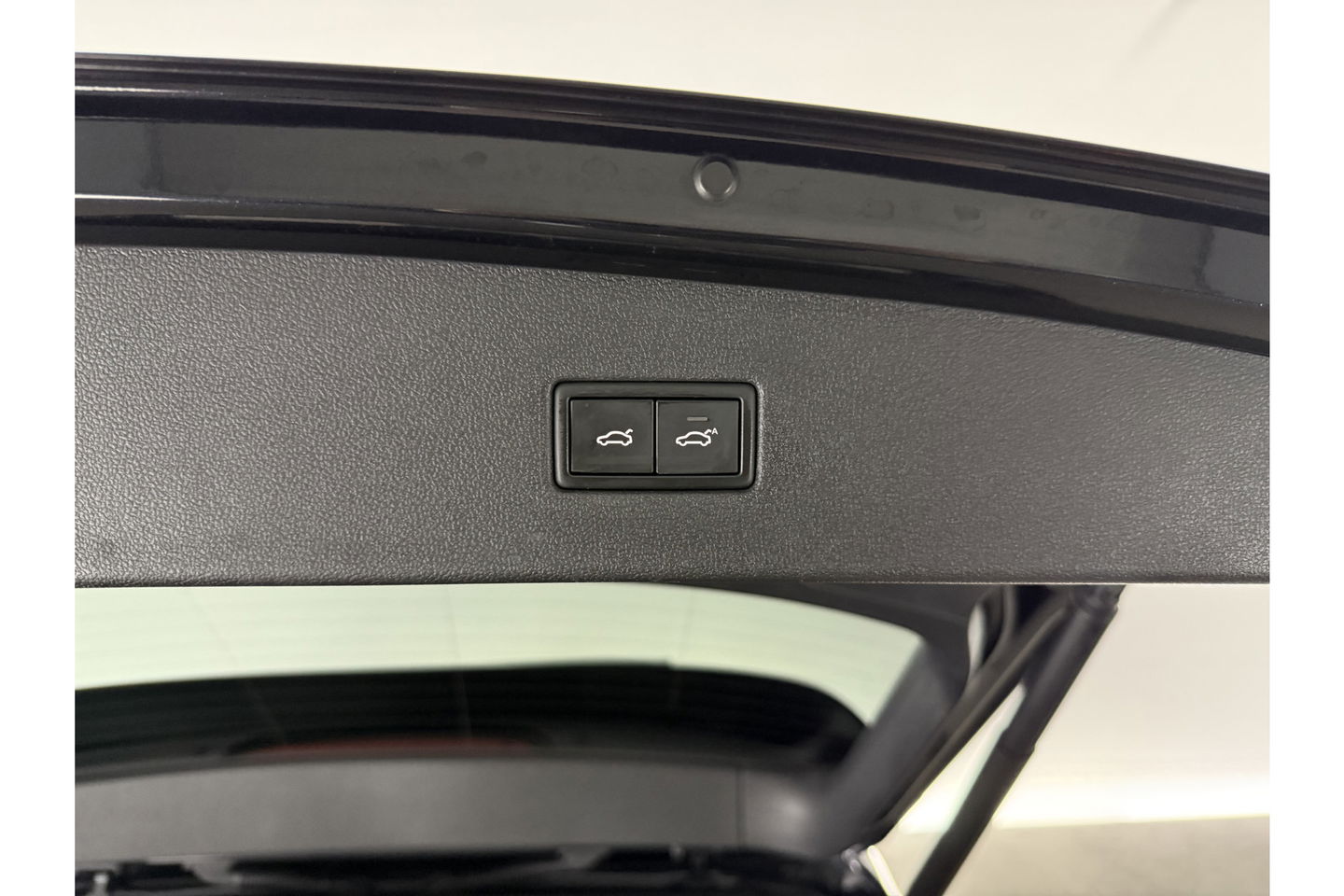 Volkswagen Tiguan 1.5 TSI 150PK Allspace R-Line 7P Pano LED Carplay Virtual Camera Clima Cruise Navi PDC 19''LMV