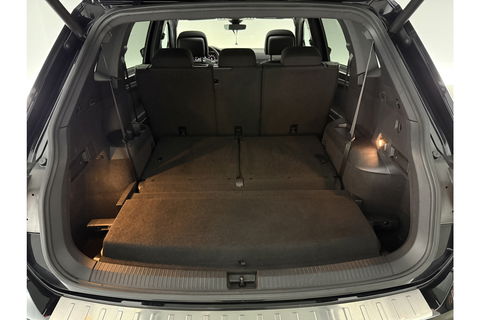 Volkswagen Tiguan 1.5 TSI 150PK Allspace R-Line 7P Pano LED Carplay Virtual Camera Clima Cruise Navi PDC 19''LMV