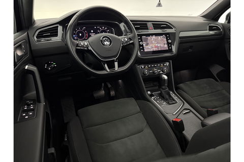 Volkswagen Tiguan 1.5 TSI 150PK Allspace R-Line 7P Pano LED Carplay Virtual Camera Clima Cruise Navi PDC 19''LMV