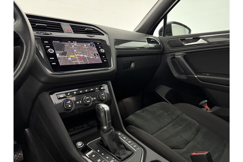 Volkswagen Tiguan 1.5 TSI 150PK Allspace R-Line 7P Pano LED Carplay Virtual Camera Clima Cruise Navi PDC 19''LMV