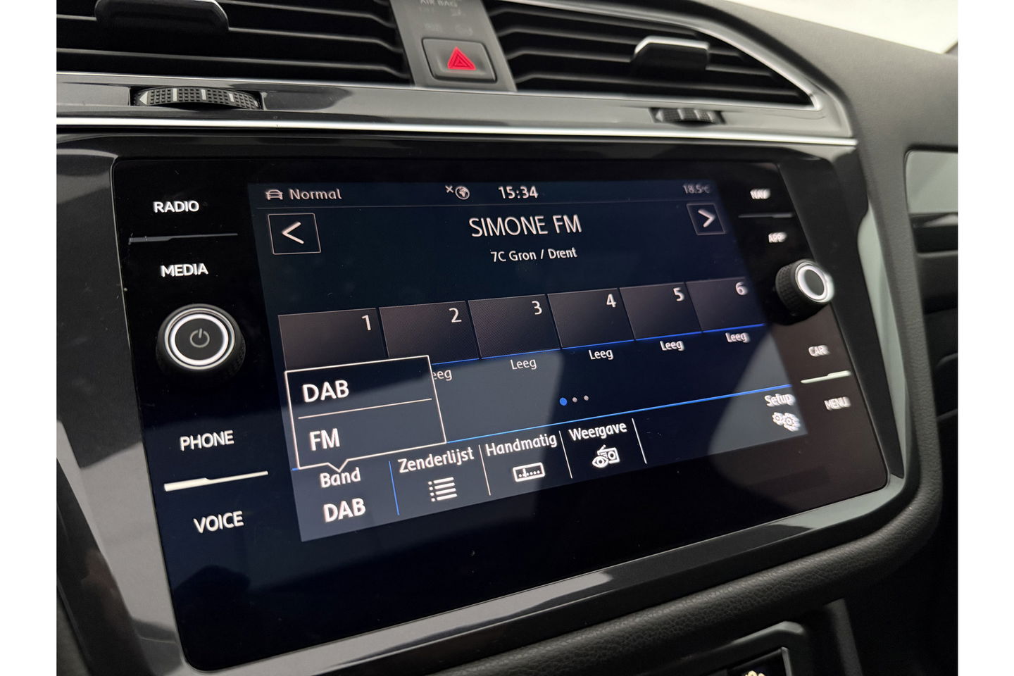 Volkswagen Tiguan 1.5 TSI 150PK Allspace R-Line 7P Pano LED Carplay Virtual Camera Clima Cruise Navi PDC 19''LMV