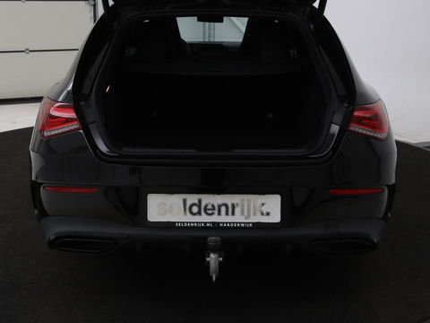 Mercedes-Benz CLA-Klasse Shooting Brake 250e AMG Night | Panoramadak | Adaptive cruise | Head-Up | Carplay | Stoelverwarming | Trekhaak | Leder/Alcantara | Widescreen | Full LED