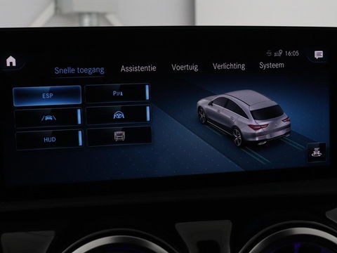 Mercedes-Benz CLA-Klasse Shooting Brake 250e AMG Night | Panoramadak | Adaptive cruise | Head-Up | Carplay | Stoelverwarming | Trekhaak | Leder/Alcantara | Widescreen | Full LED