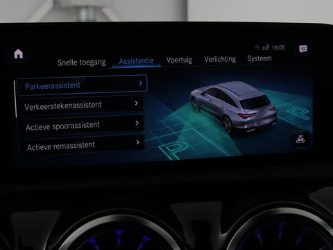 Mercedes-Benz CLA-Klasse Shooting Brake 250e AMG Night | Panoramadak | Adaptive cruise | Head-Up | Carplay | Stoelverwarming | Trekhaak | Leder/Alcantara | Widescreen | Full LED