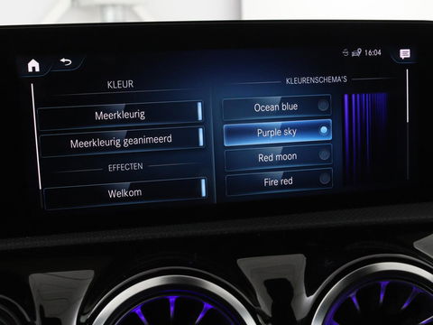 Mercedes-Benz CLA-Klasse Shooting Brake 250e AMG Night | Panoramadak | Adaptive cruise | Head-Up | Carplay | Stoelverwarming | Trekhaak | Leder/Alcantara | Widescreen | Full LED