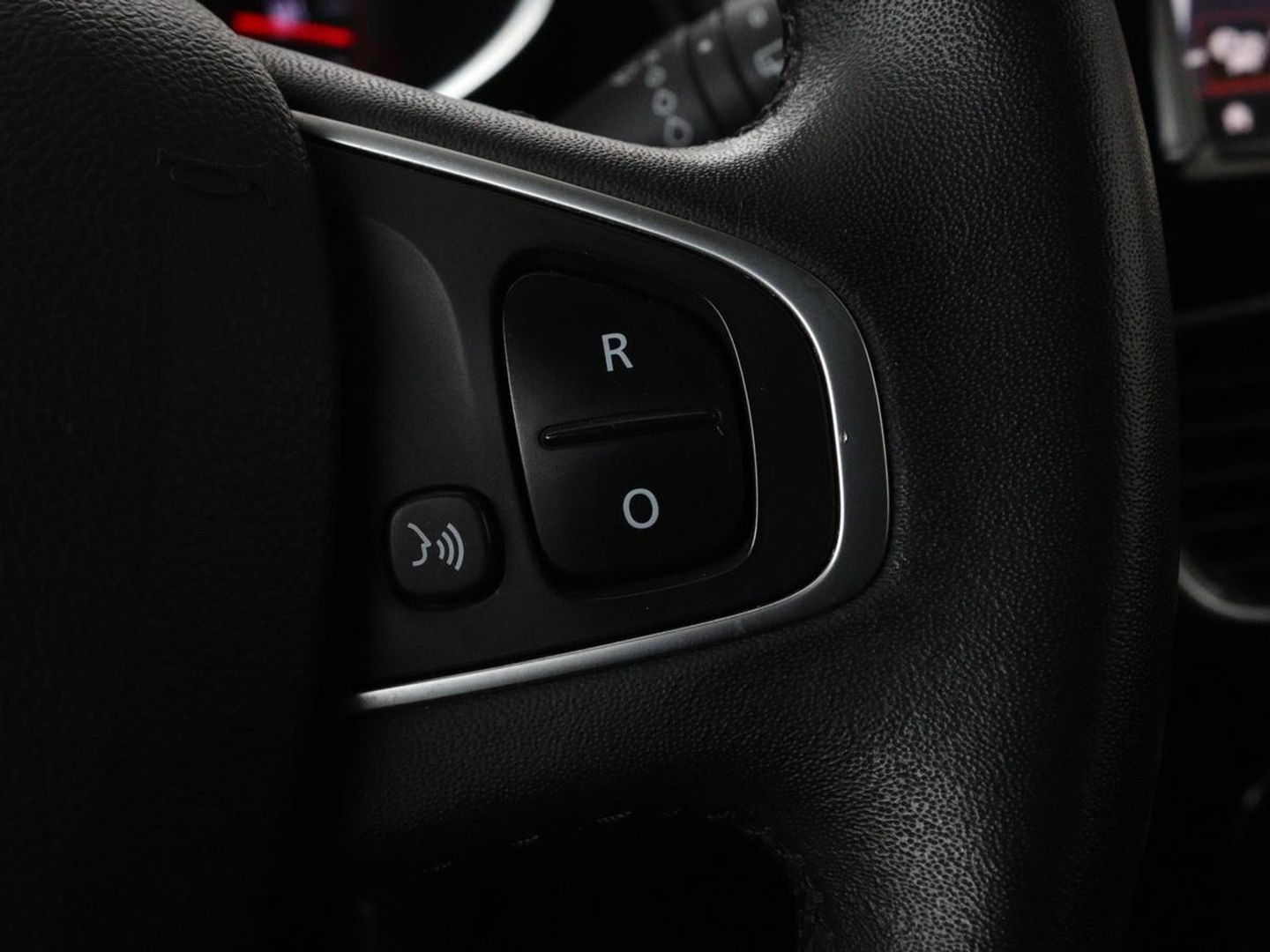 Renault Clio 1.2 TCe Zen | Automaat | Camera | Trekhaak | Navigatie | Climate control | Cruise control | Bluetooth