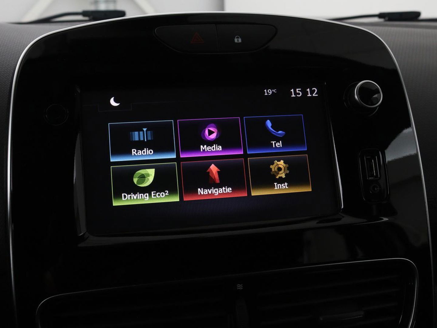 Renault Clio 1.2 TCe Zen | Automaat | Camera | Trekhaak | Navigatie | Climate control | Cruise control | Bluetooth