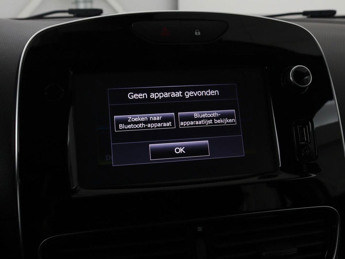Renault Clio 1.2 TCe Zen | Automaat | Camera | Trekhaak | Navigatie | Climate control | Cruise control | Bluetooth