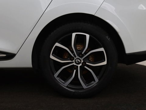 Renault Clio 1.2 TCe Zen | Automaat | Camera | Trekhaak | Navigatie | Climate control | Cruise control | Bluetooth